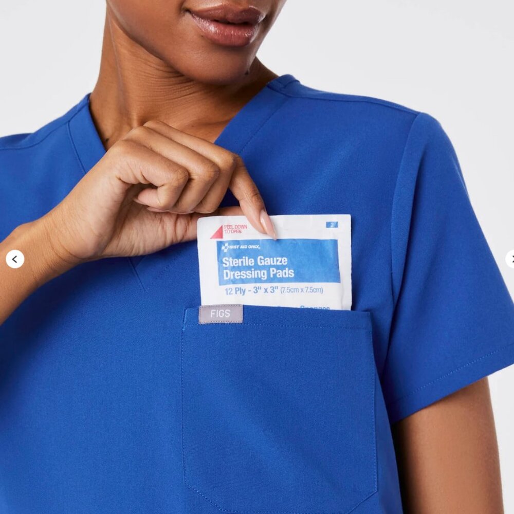FIGS Catarina One-Pocket Scrub Top™ - Picture 4 of 6